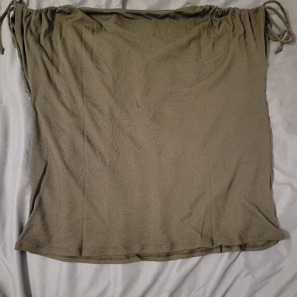 Chaser Black rooshed sleeve tee  size medium new with tags - Picture 3 of 4